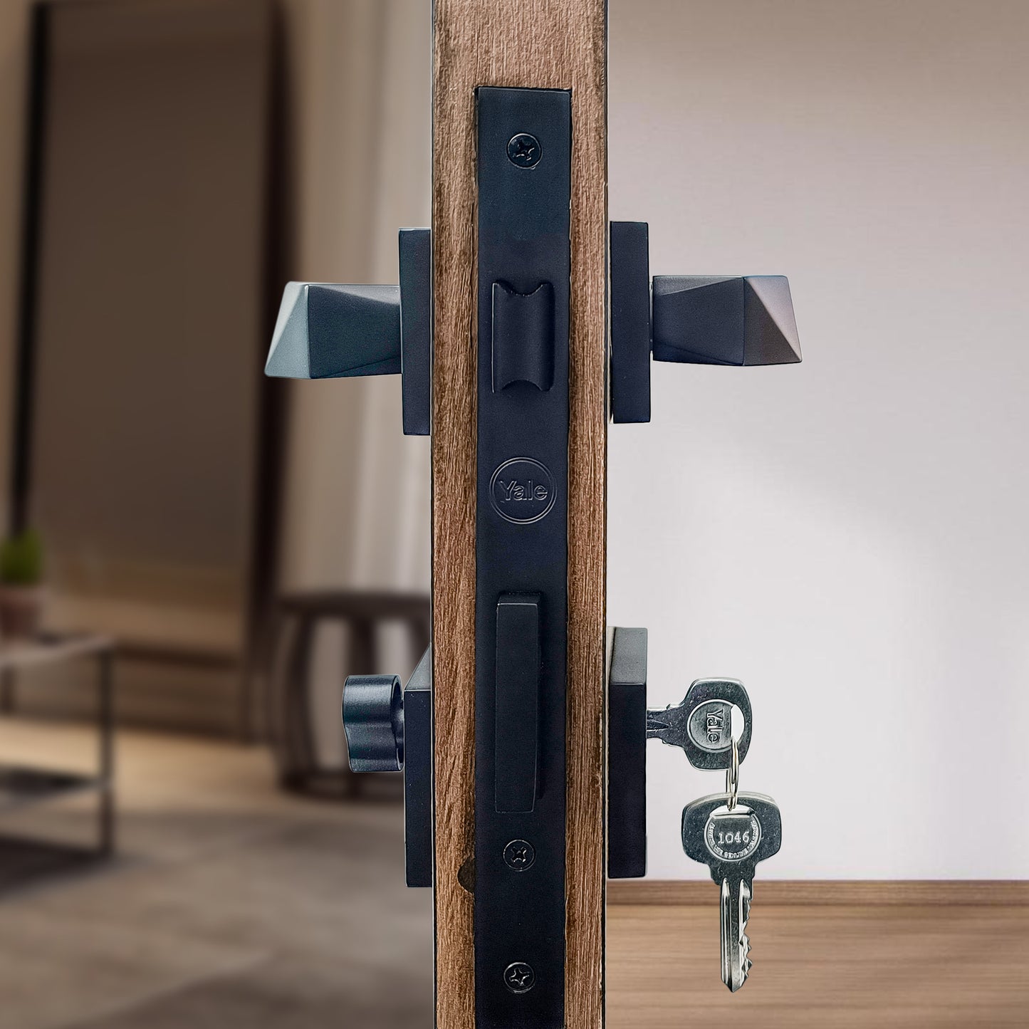SM-01-01-03 Yale SM series Mortise Lock Comboset with Rose and Escutcheons, Cylinder with Knob inside and keys Outside, Black Finish