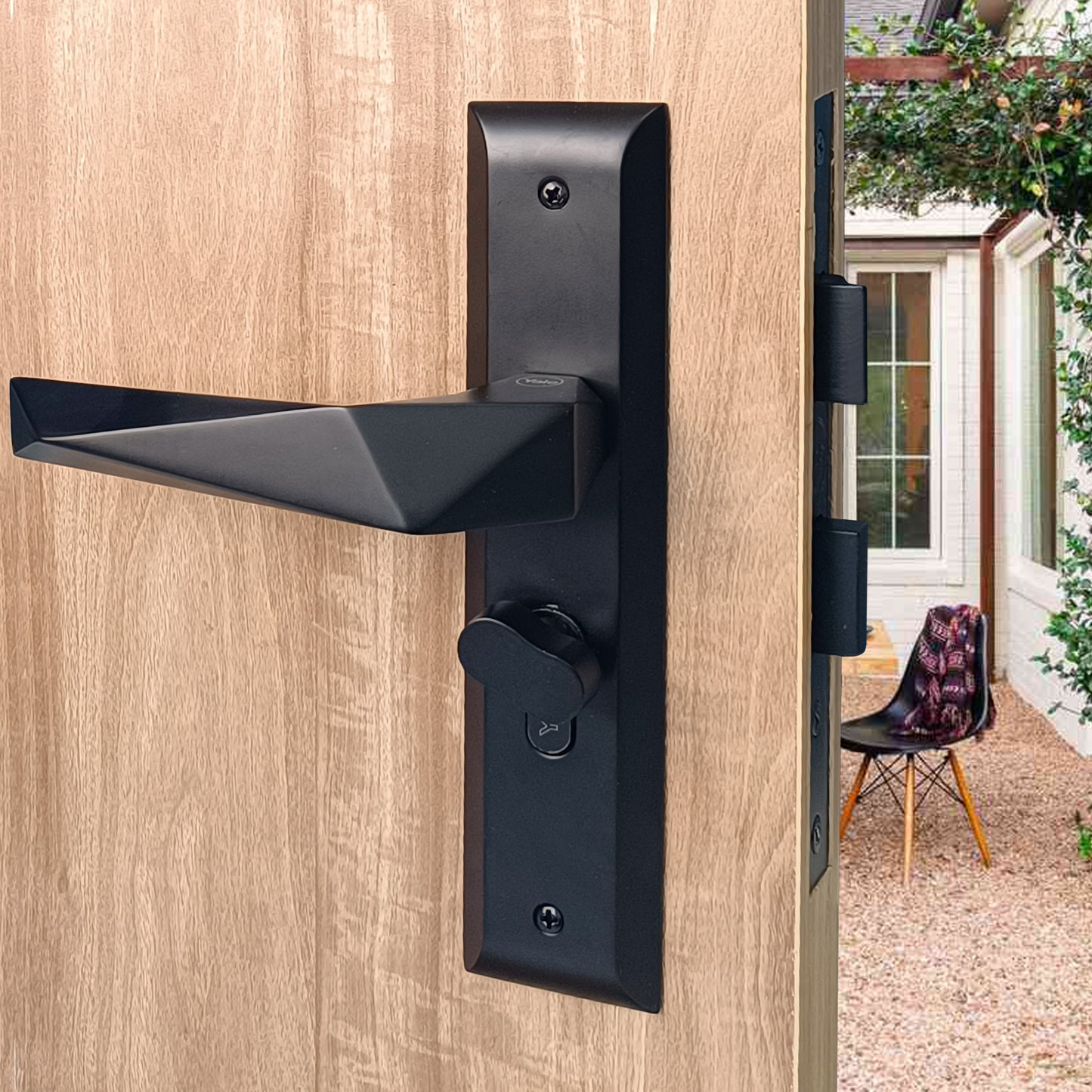 Yale Main door lock and handle set Black finish