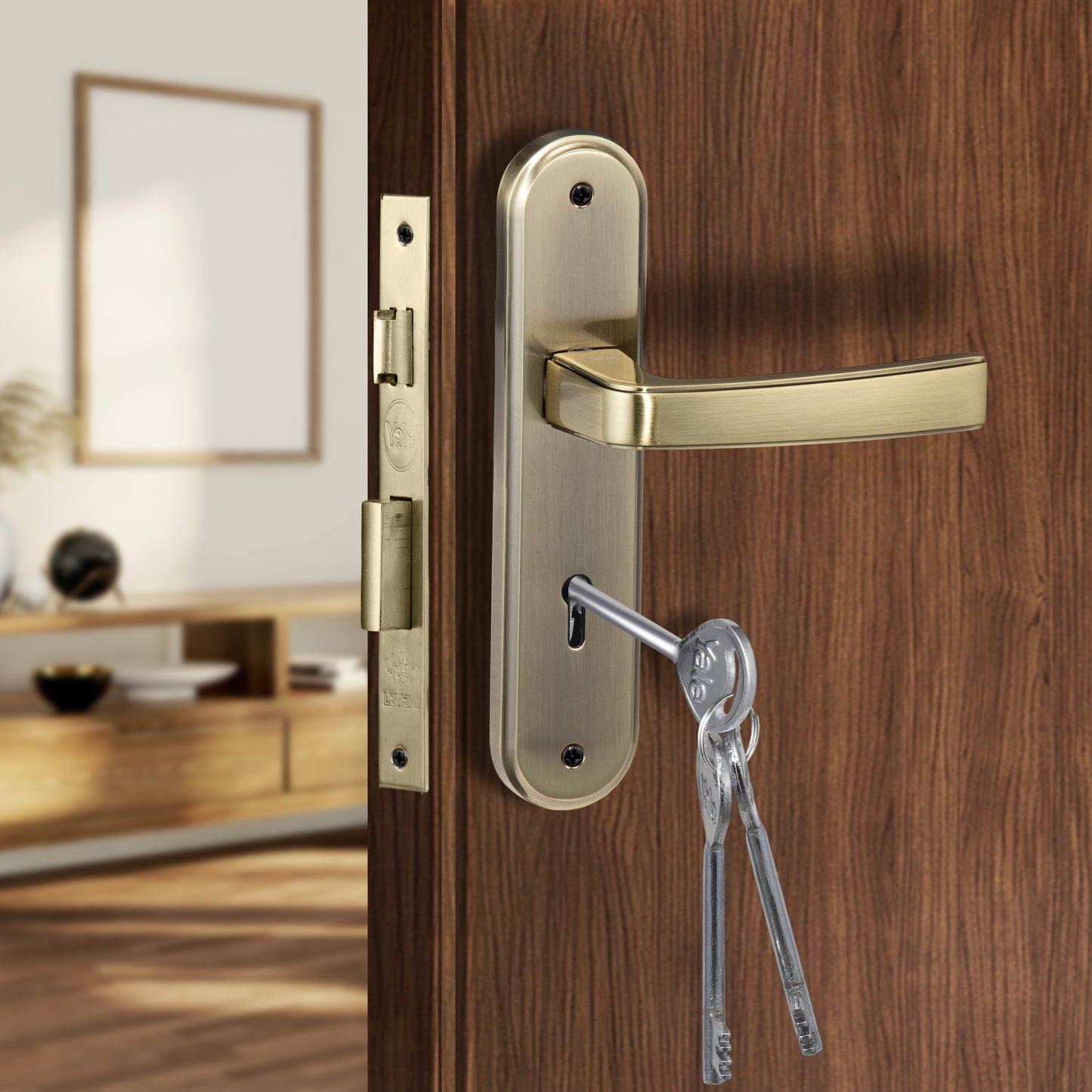 Yale Key in Lever mortise lock set with handle