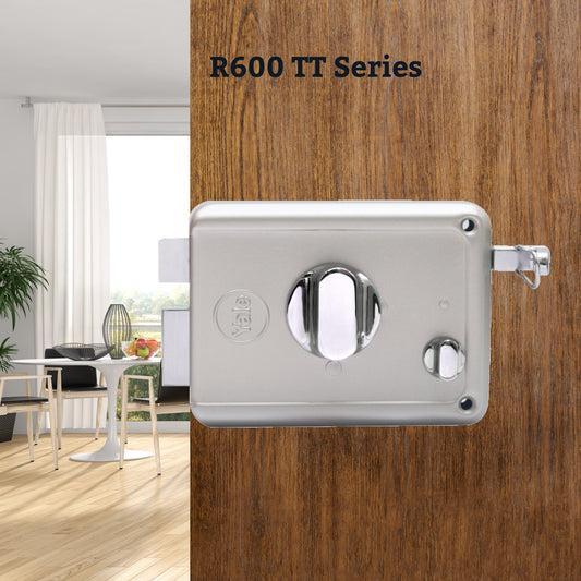 R600 TT, Main door rim lock, Knob Inside, Regular Key, Silver