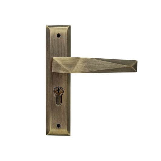 SM-01-02-02 Yale SM series Mortise Lock Comboset with backplated Handle, Cylinder with Knob inside and keys Outside, Antique Brass