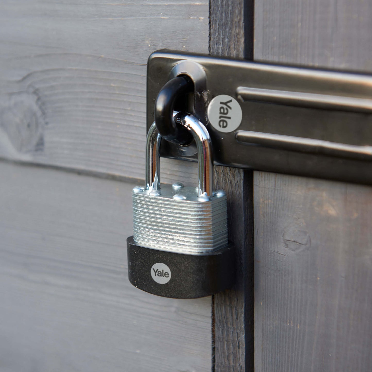 Y125B/40/122/1 - Laminated SS body padlock with hardened Steel Shackle, 40mm body