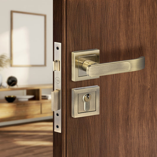 Yale YECM-603 mortise comboset with lock and handle in Antique Brass