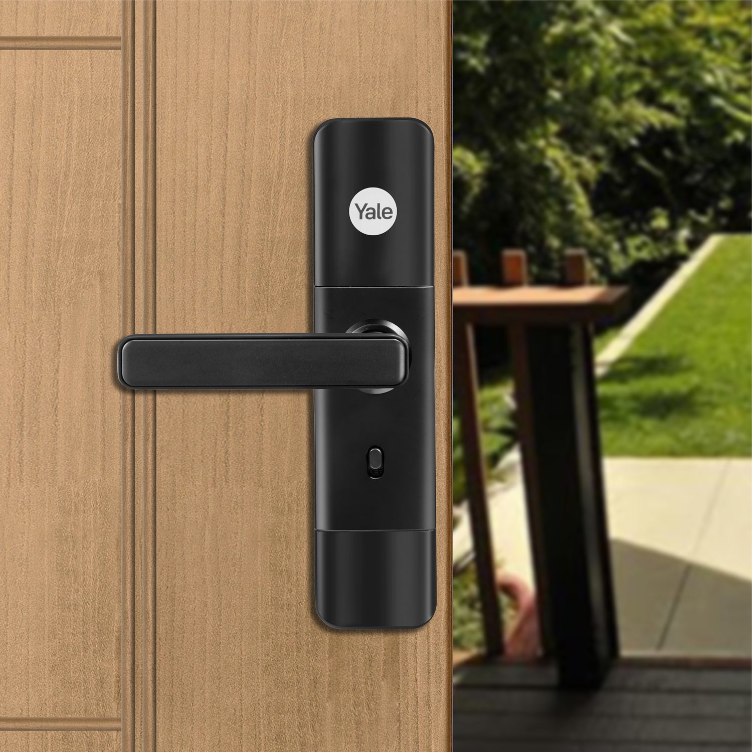 Yale YDME 50NXT Digital fingerprint lock for home